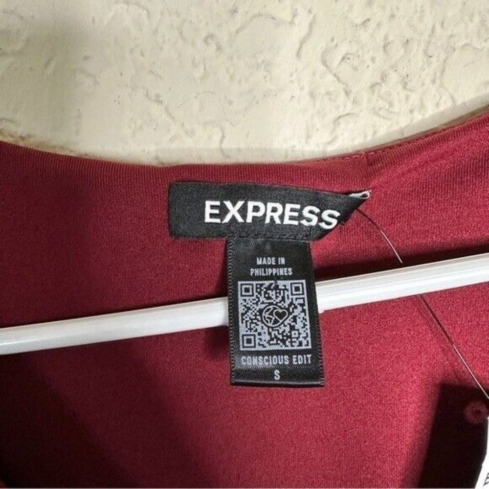 Express Silky V-Neck Ruched Top Burgundy Women’s Size Small - Picture 5 of 10